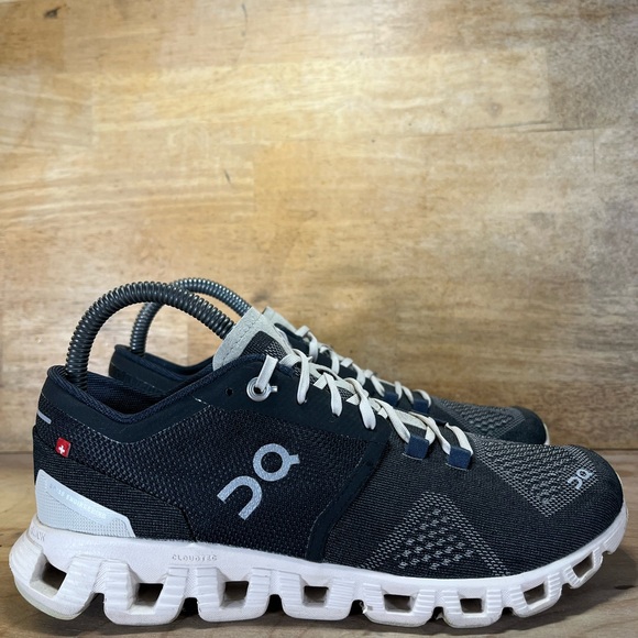 On Running Shoes - On Cloud X REFLECTIVE CUSHIONED Womens Sz 7 Running Shoes Sneakers Black Pearl